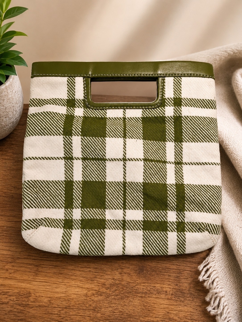 Vintage BR Plaid Wool Handbag | Tartan | Genuine Leather Handles